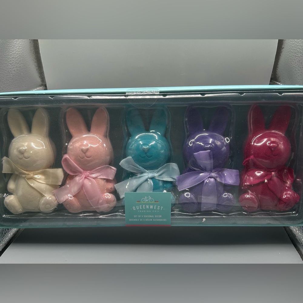 Queen West Trading Company Flocked Easter Bunny Figurine Set Of 5 Home Decor NEW